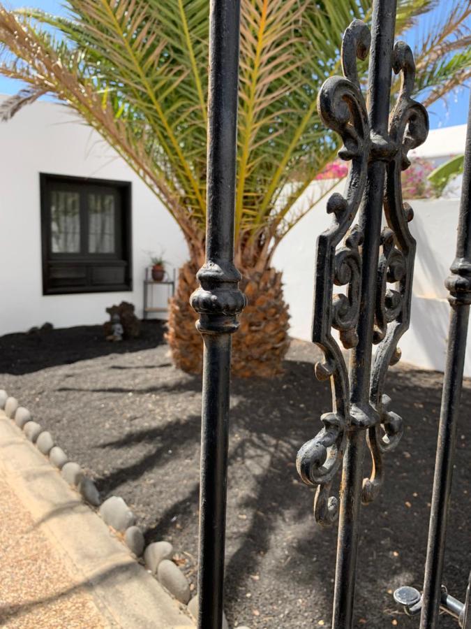 Lovely Villa Nico Playa Blanca, hot tub, communal pool Exterior foto