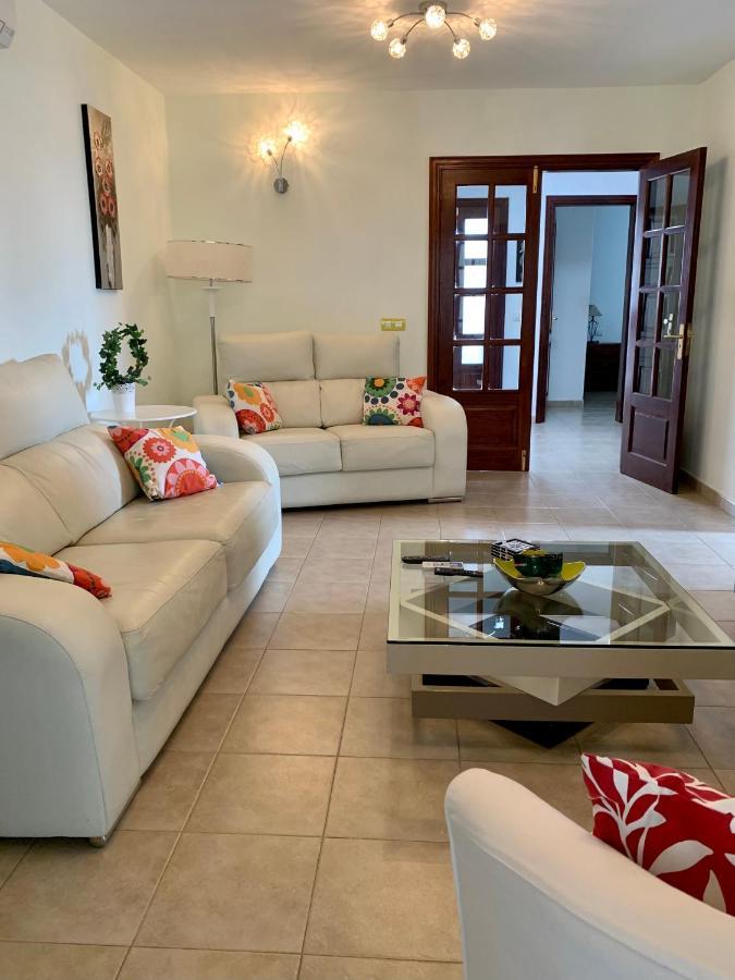 Lovely Villa Nico Playa Blanca, hot tub, communal pool Exterior foto
