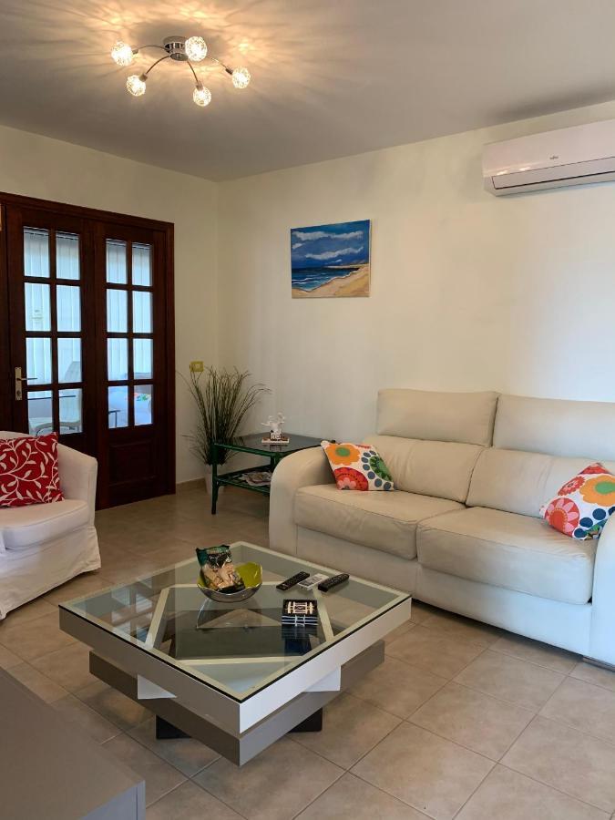Lovely Villa Nico Playa Blanca, hot tub, communal pool Exterior foto